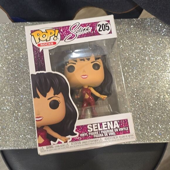 Funko Pop Rock Star Selena Vinyl Figure #205 - Picture 5 of 6